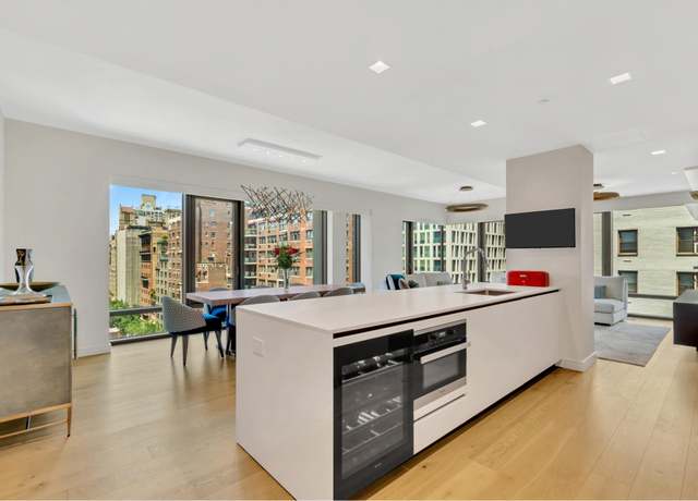 Property at 200 E 21st St Unit 12C, New York City, NY 10010, 3 beds, 3.5 baths