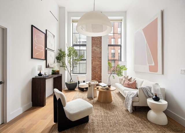 Property at 172 N 10th St Unit 3D, Brooklyn, NY 11211, 3 beds, 3 baths