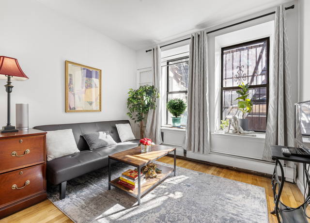 Property at 2044 Madison Ave Unit TH, New York City, NY 10035, 5 beds, 4 baths