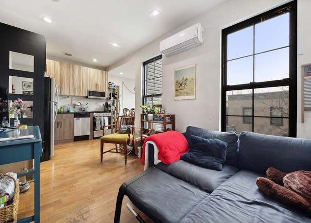 Property at 118 Kingsland Ave #1, Brooklyn, NY 11222, 12 beds, 8 baths