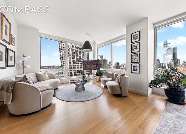 Property at 450 W 17th St #2208, New York City, NY 10011, 2 beds, 2 baths