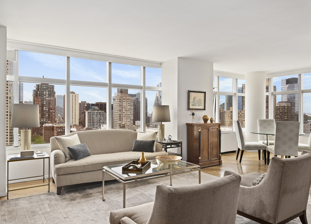 Property at 160 W 66th St Unit 19J, New York City, NY 10023, 1 bed, 1.5 baths