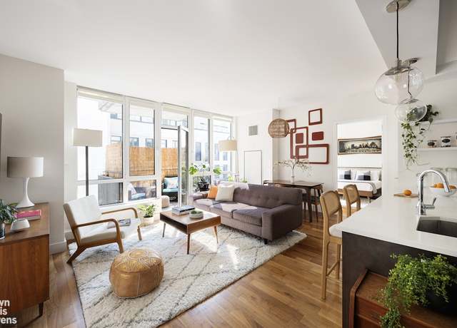 Property at 214 N 11th St Unit 3V, Brooklyn, NY 11211, 2 beds, 2 baths