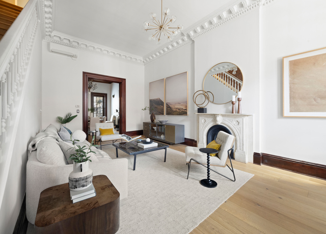 Property at 201 6th Ave, Brooklyn, NY 11217, 5 beds, 4.5 baths
