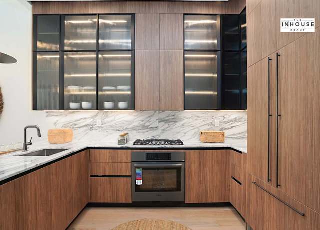 Property at 130 Huron St Unit 1B, Brooklyn, NY 11222, 2 beds, 2.5 baths