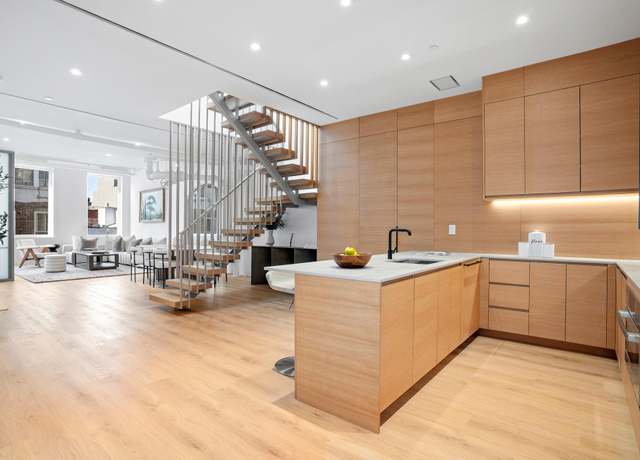 Property at 111 Wooster St Unit PHC, New York City, NY 10012, 2 beds, 2 baths