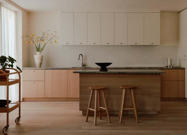 Property at 144 Vanderbilt Ave Unit 3E, Brooklyn, NY 11205, 2 beds, 2 baths