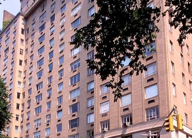 Property at 880 5th Ave Unit 1J, New York City, NY 10021, 0.5 baths