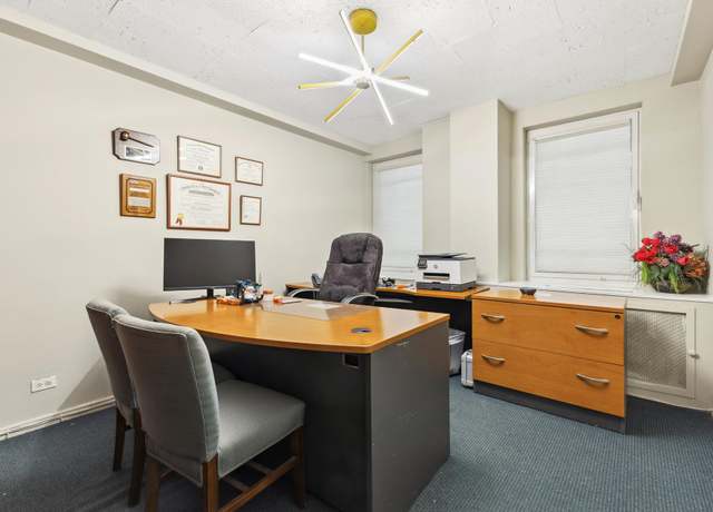Property at 880 5th Ave Unit 1J, New York City, NY 10021, 0.5 baths