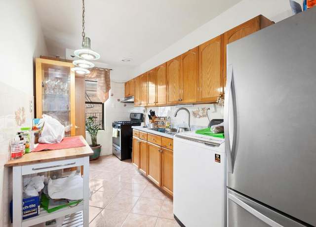 Property at 2440 Amsterdam Ave Unit 4K, New York City, NY 10033, 3 beds, 1 bath