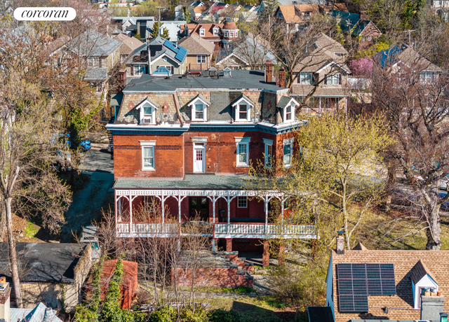 Property at 344 Westervelt Ave, New York City, NY 10301, 6 beds, 5 baths