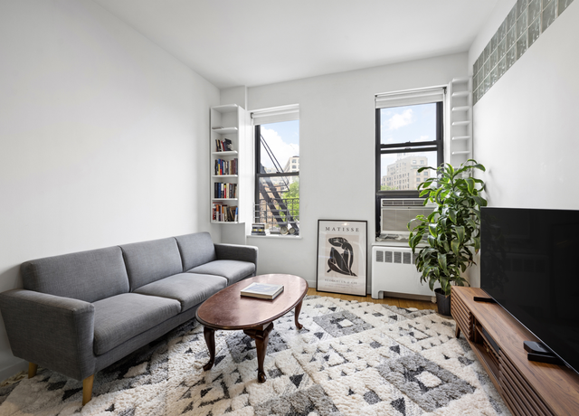 Property at 64 Macdougal St #15, New York City, NY 10012, 1 bed, 1 bath