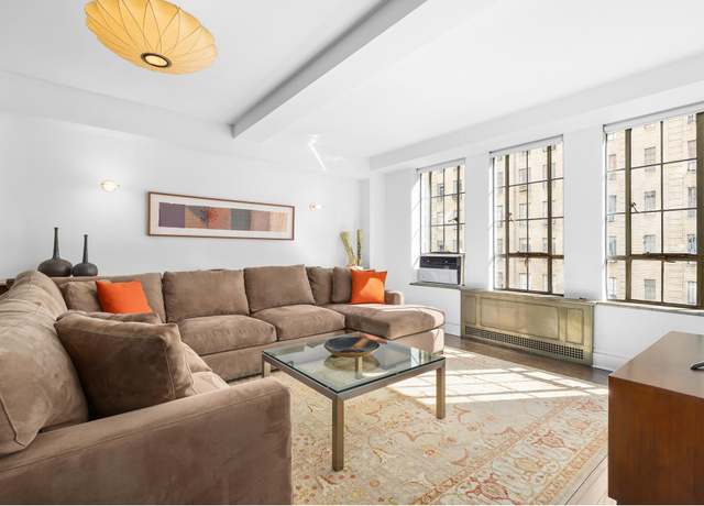Property at 350 W 57th St Unit 5J, New York City, NY 10019, 1 bed, 1 bath