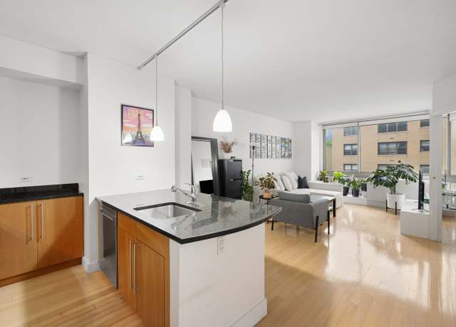 Property at 242 E 25th St Unit 7C, New York City, NY 10010, 1 bed, 1 bath