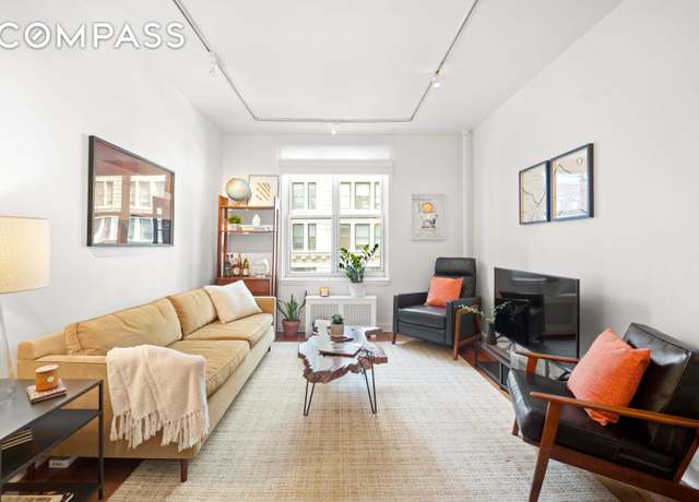 Property at 22 Irving Pl Unit 4E, New York City, NY 10003, 1 bed, 1 bath