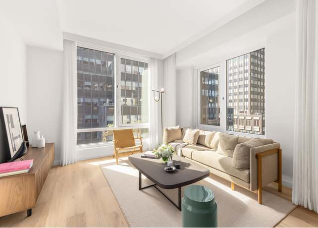 Property at 135 E 47th St Unit 14G, New York City, NY 10017, 1 bed, 1 bath