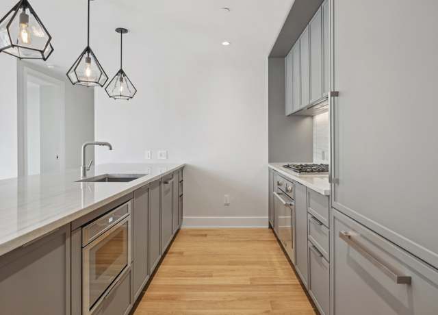 Property at 218 W 103rd St Unit 11D, New York City, NY 10025, 3 beds, 3 baths