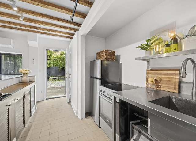 Property at 24 W 126th St, New York City, NY 10027, 7 beds, 4.5 baths