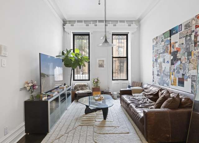 Property at 24 W 126th St, New York City, NY 10027, 7 beds, 4.5 baths