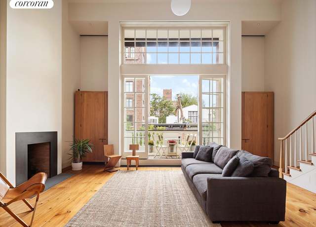Property at 52 W 9th St Unit PHDUPLEX, New York City, NY 10011, 4 beds, 4 baths