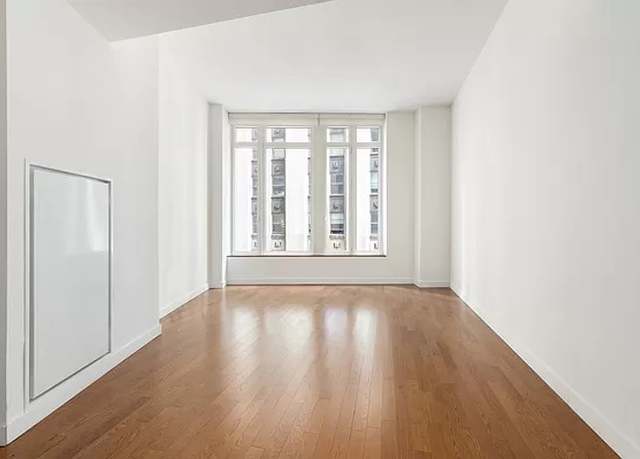 Property at 15 William St Unit 19H, New York City, NY 10004, 2 beds, 2 baths