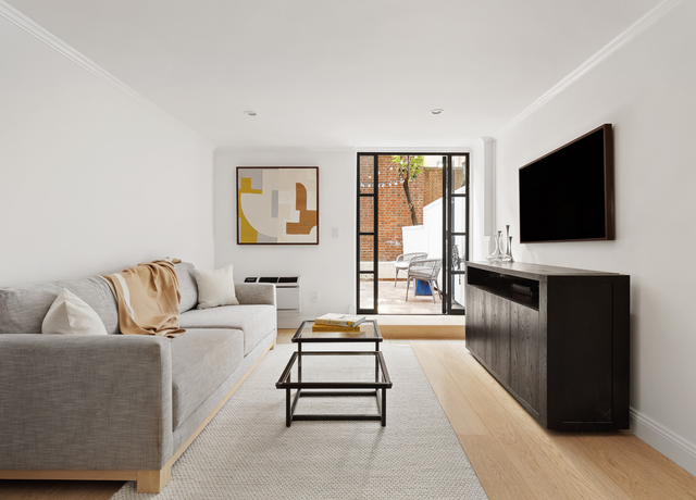 Property at 435 E 86th St Unit GC, New York City, NY 10028, 1 bed, 1 bath