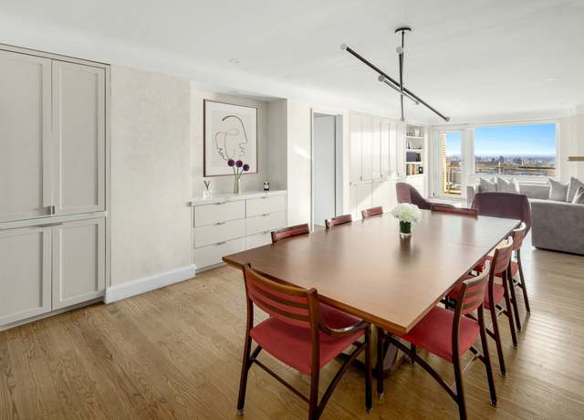 Property at 180 E End Ave Unit 20E, New York City, NY 10128, 4 beds, 3.5 baths