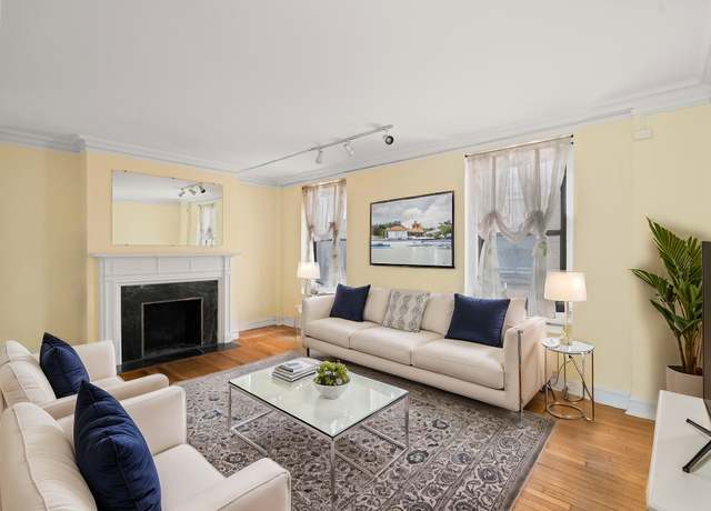 Property at 135 W 58th St Unit 1-C, New York City, NY 10019, 1 bed, 1 bath