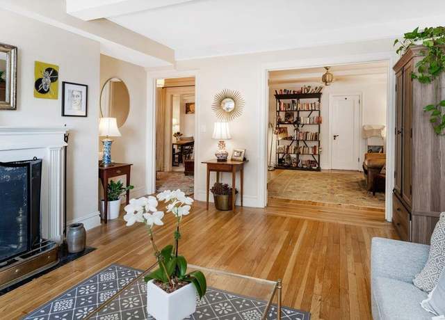 Property at 444 E 52nd St Unit 4F, New York City, NY 10022, 3 beds, 2 baths