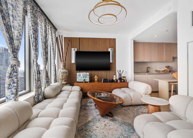 Property at 3 Court Sq #4006, New York City, NY 11101, 1 bed, 1 bath