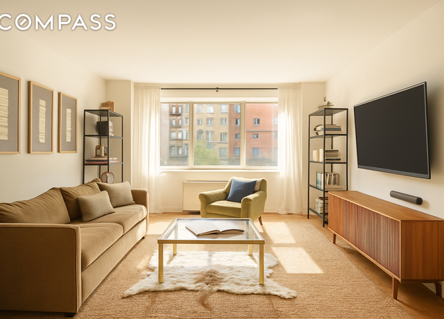 Property at 15 Charles St Unit 2H, New York City, NY 10014, 1 bed, 1 bath