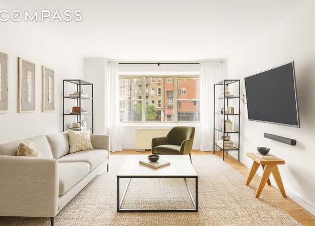 Property at 15 Charles St Unit 2H, New York City, NY 10014, 1 bed, 1 bath