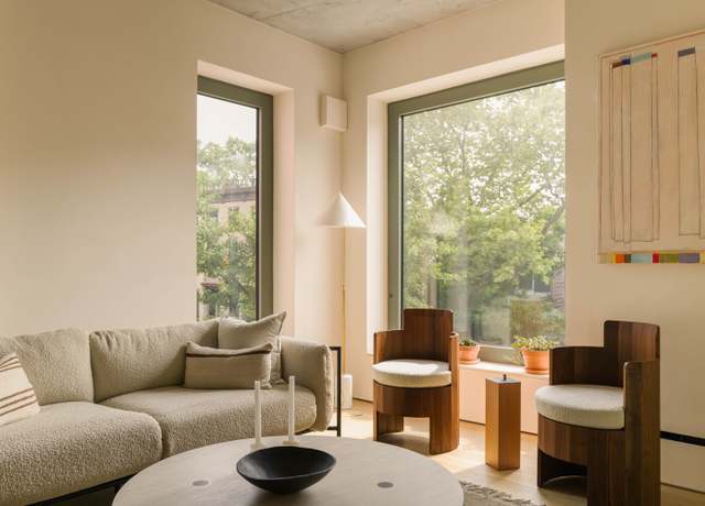 Property at 144 Vanderbilt Ave Unit 2E, Brooklyn, NY 11205, 2 beds, 2 baths