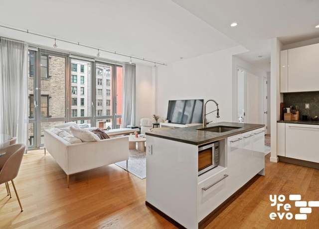 Property at 4 W 21st St Unit 7A, New York City, NY 10010, 2 beds, 2 baths