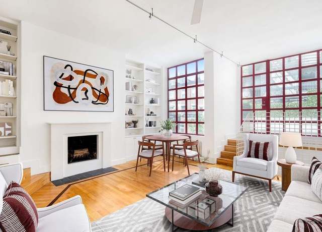 Property at 11 W 89th St #3, New York City, NY 10024, 2 beds, 1 bath