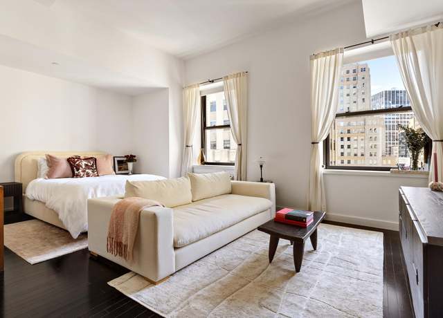 Property at 20 Pine St #2404, New York City, NY 10005, 1 bath