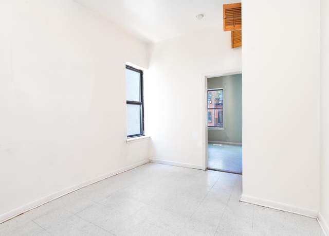 Property at 424 E 115th St Unit 3D, New York City, NY 10029, 1 bed, 1 bath