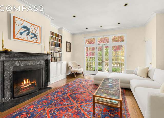 Property at 73 Bedford St, New York City, NY 10014, 8 beds, 5.5 baths