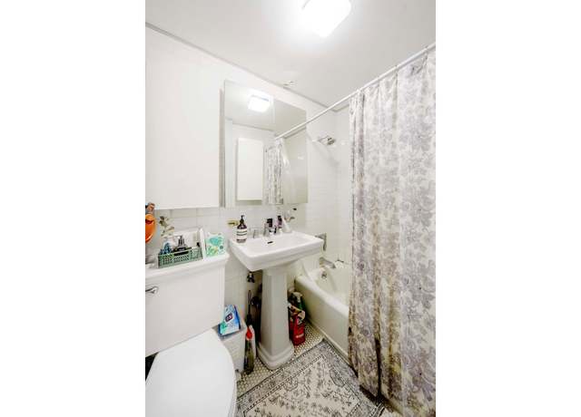 Property at 223 E 78th St Unit 2B, New York City, NY 10075, 1 bath