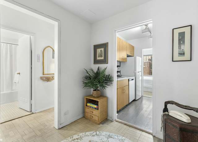 Property at 55 E End Ave Unit 15J, New York City, NY 10028, 1 bath