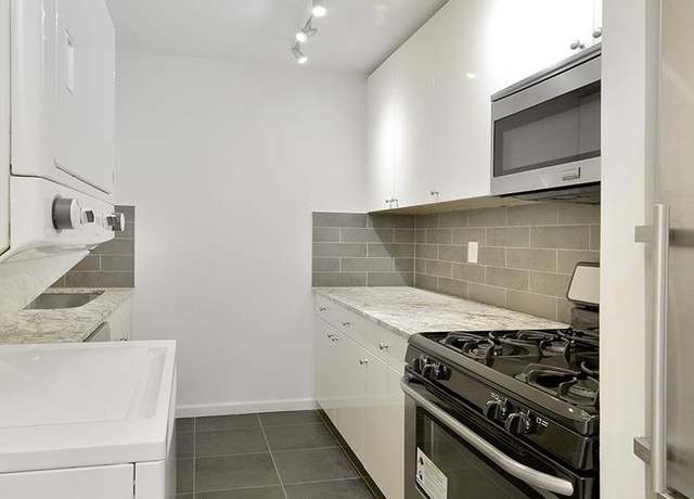 Property at 343 E 74th St Unit 7-J, New York City, NY 10021, 1 bed, 1.5 baths