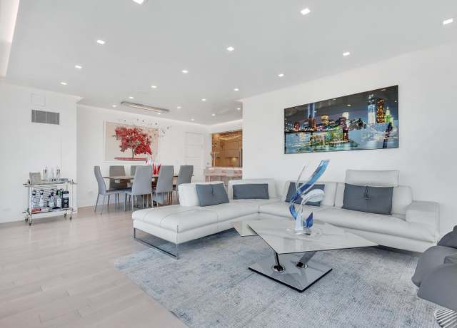 Property at 200 E 69th St Unit 31-A, New York City, NY 10021, 2 beds, 2.5 baths