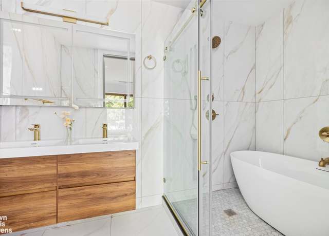 Property at 323 S 5th St Unit TWNH, Brooklyn, NY 11211, 2 beds, 3 baths