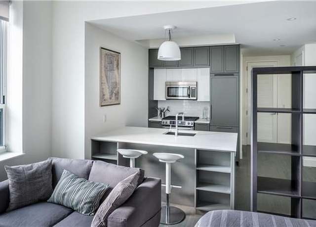 Property at 416 W 52nd St #503, New York City, NY 10019, 1 bath