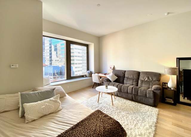 Property at 75 Wall St Unit 30I, New York City, NY 10005, 1 bath