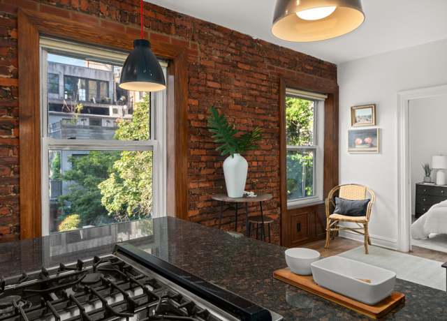 Property at 25 Charles St Unit 3D, New York City, NY 10014, 1 bed, 1 bath