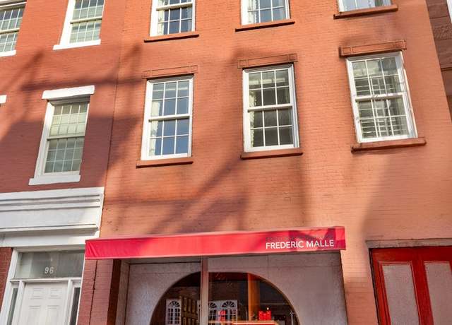 Property at 94 Greenwich Ave Unit TWNHS, New York City, NY 10011, 2 beds, 2.5 baths
