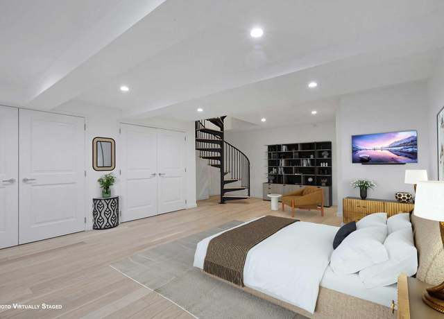 Property at 20 West St Unit 11-G, New York City, NY 10004, 1.5 baths