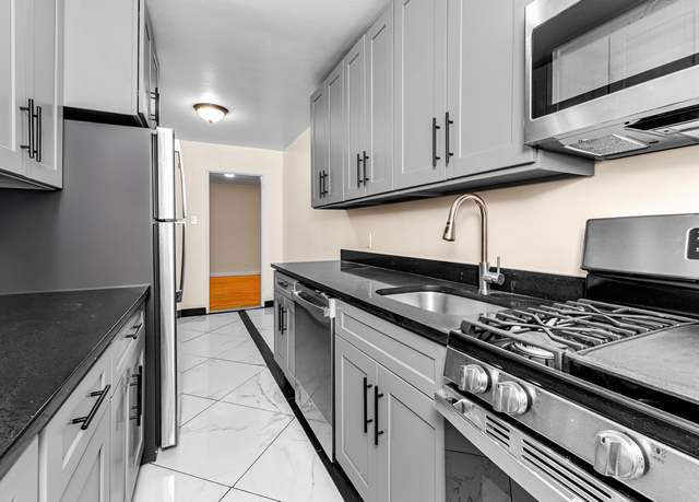Property at 140-21 Burden Cres #102, New York City, NY 11435, 2 beds, 1 bath