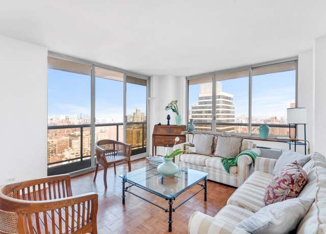 Property at 200 E 89th St Unit 30B, New York City, NY 10128, 2 beds, 2 baths